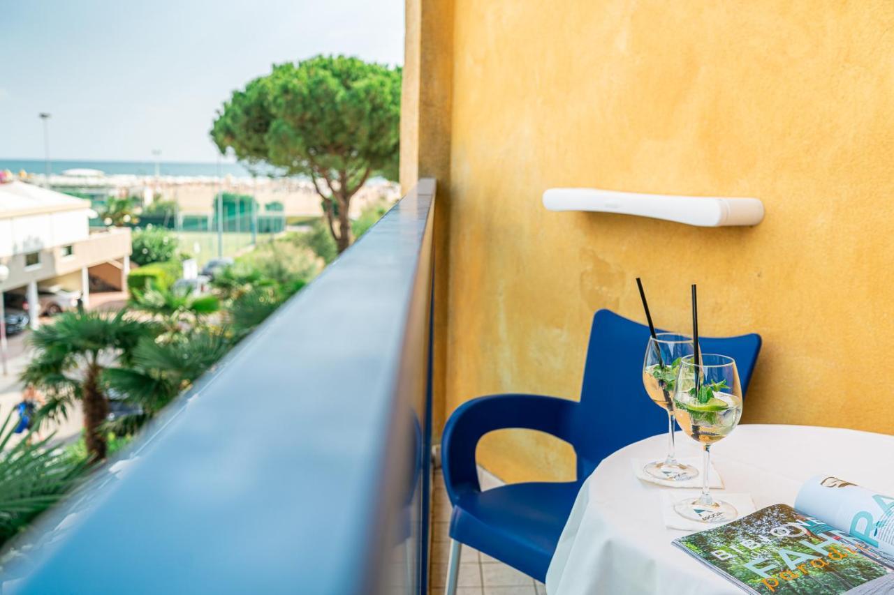 Hotel Bellevue Bibione Kültér fotó