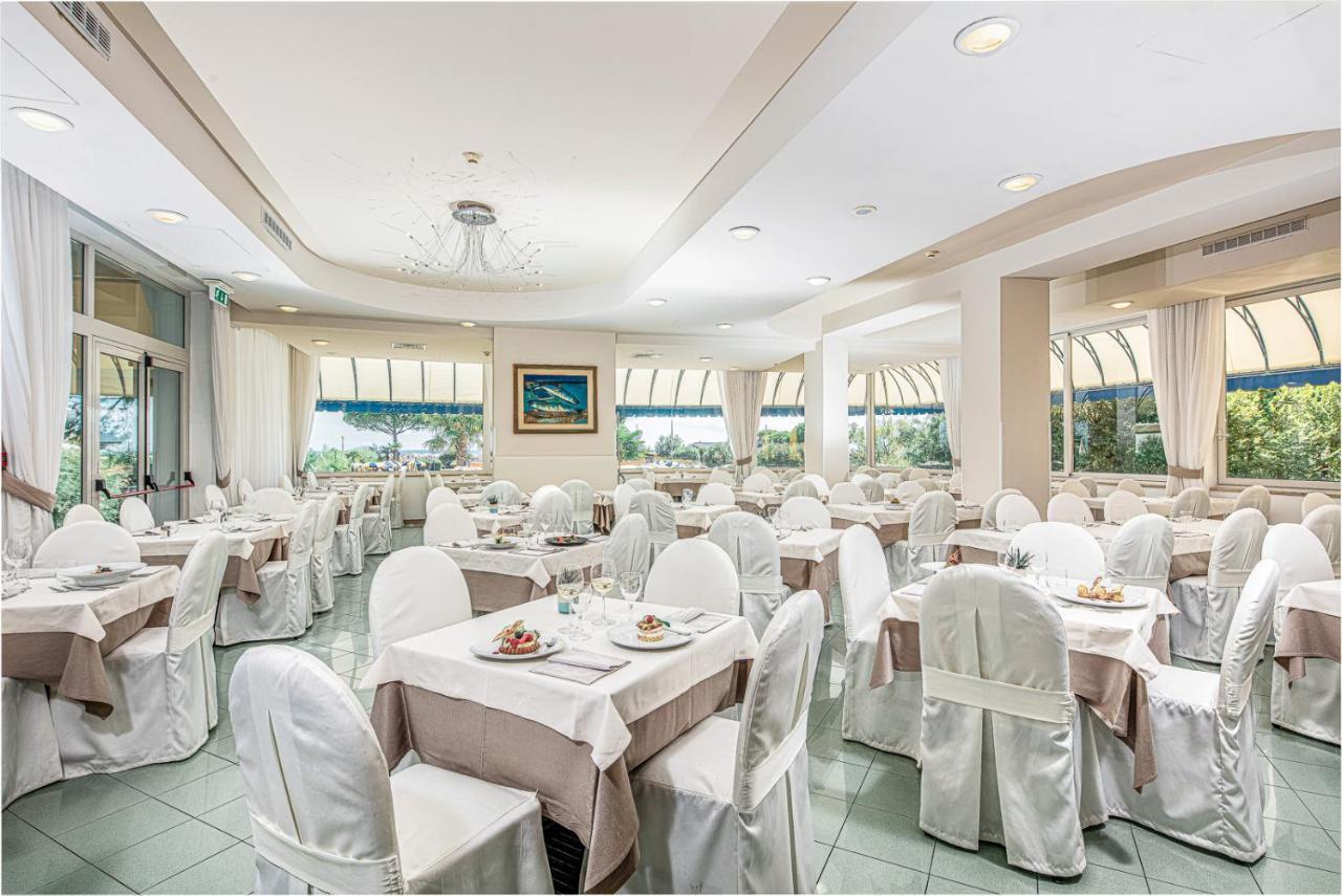 Hotel Bellevue Bibione Kültér fotó