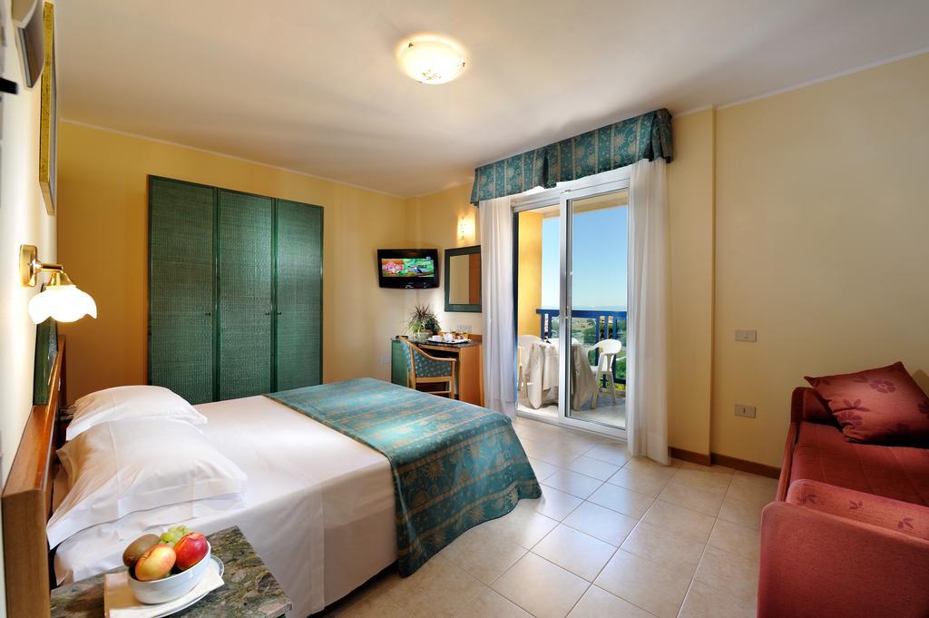 Hotel Bellevue Bibione Kültér fotó