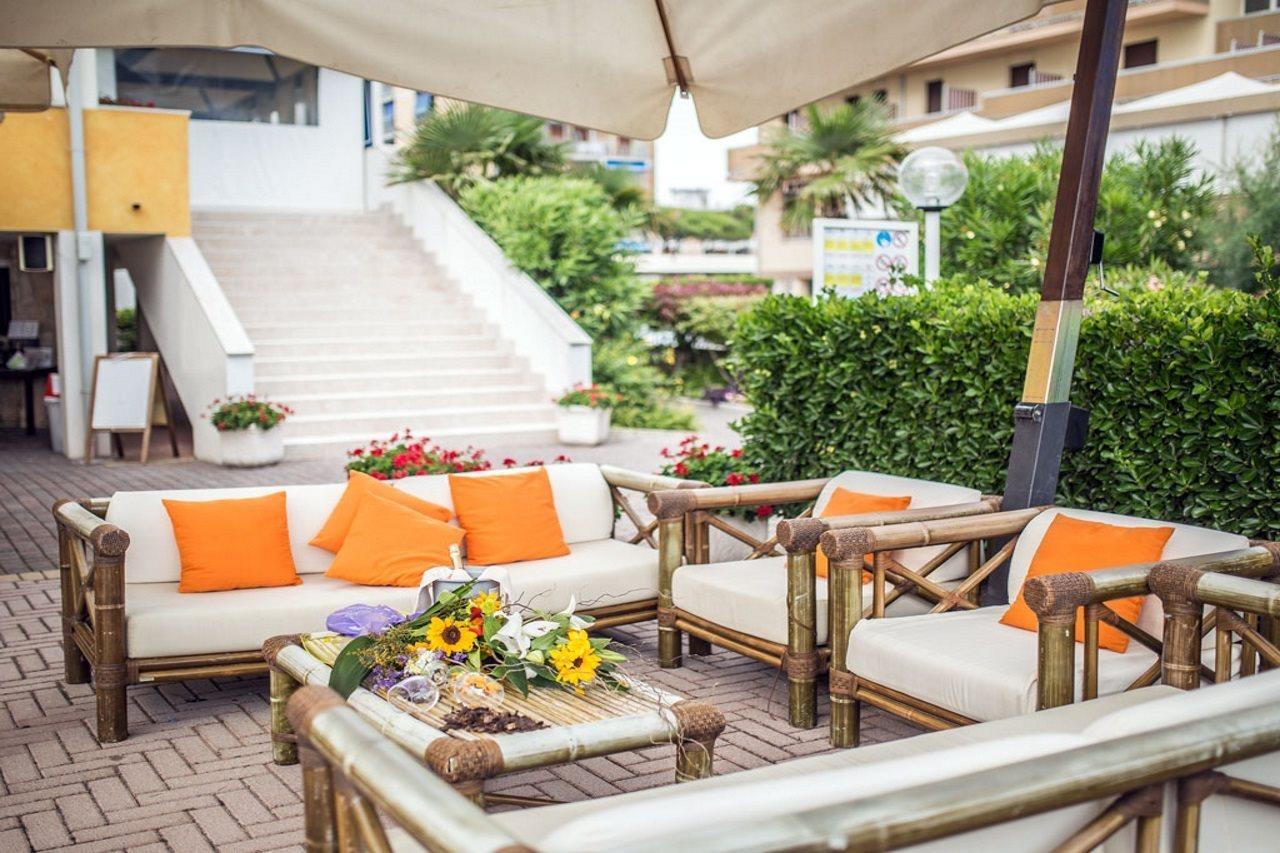 Hotel Bellevue Bibione Kültér fotó