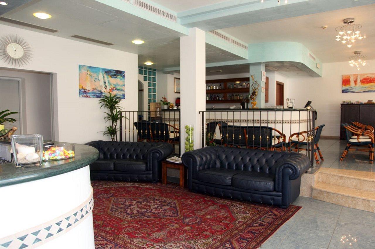 Hotel Bellevue Bibione Kültér fotó